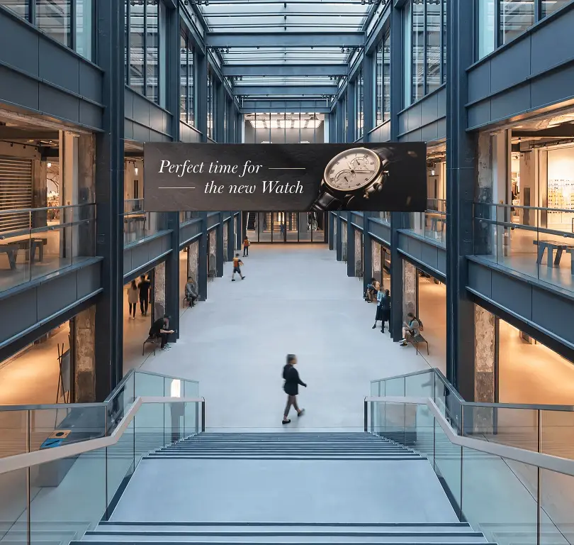 Blockout Werbebanner im Einkaufszentrum – blickdichte Indoor- und Outdoor-Werbung